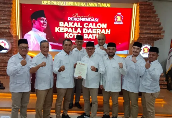 DPD Gerindra Jawa Timur Serahkan Rekomendasi Kepada Lima Bacakada dan Satu Surat Tugas di Sidoarjo